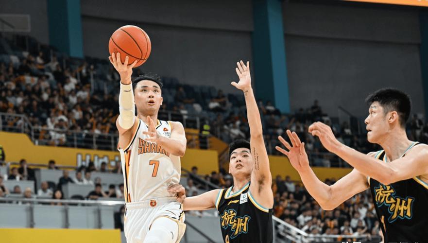 华体会官网风云突变托特纳姆今晚刷新队史纪录;CBA常规赛版图或变;目标明确;资深球员宣示担当的简单介绍